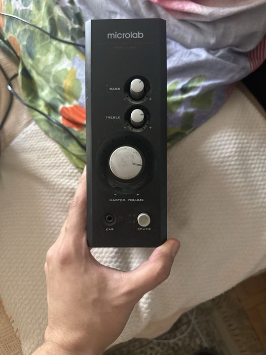 Усилитель,Микшер, динамик, сабувфер microlab