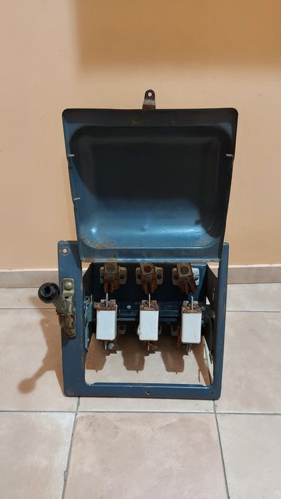 Электрический рубильник ссср