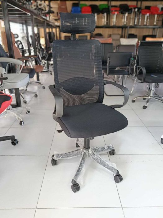 Кресло для офиса и дома -  UNO