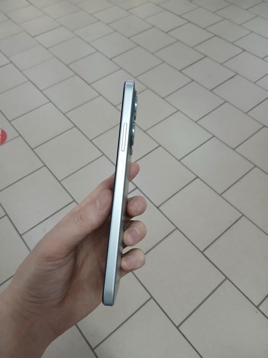 Продам телефон редми 15С