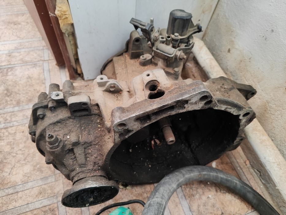 Коробка Пассат б4