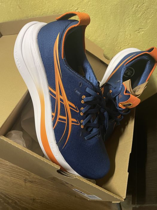 ASICS GEL - NIMBUS 28 100% оригинал