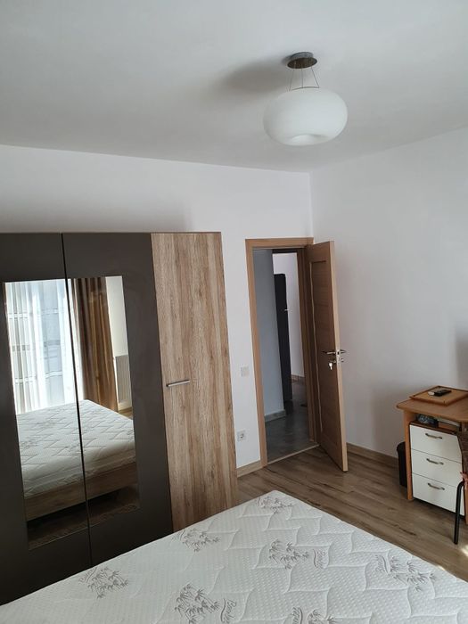 De inchiriat - Ap 3 camere cu boxa si loc de parcare/Voluntari, zona Matei Millo