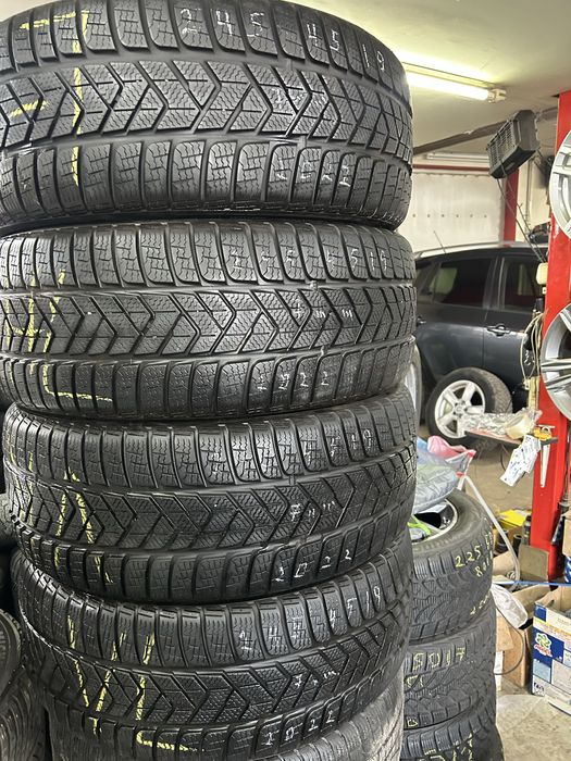 Гуми 245/45/19 Pirelli 4 броя зимни