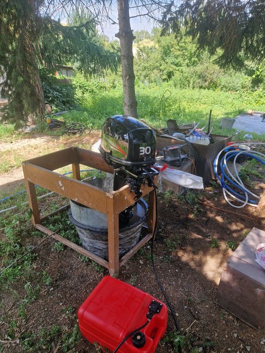 Лодочный мотор + лодку