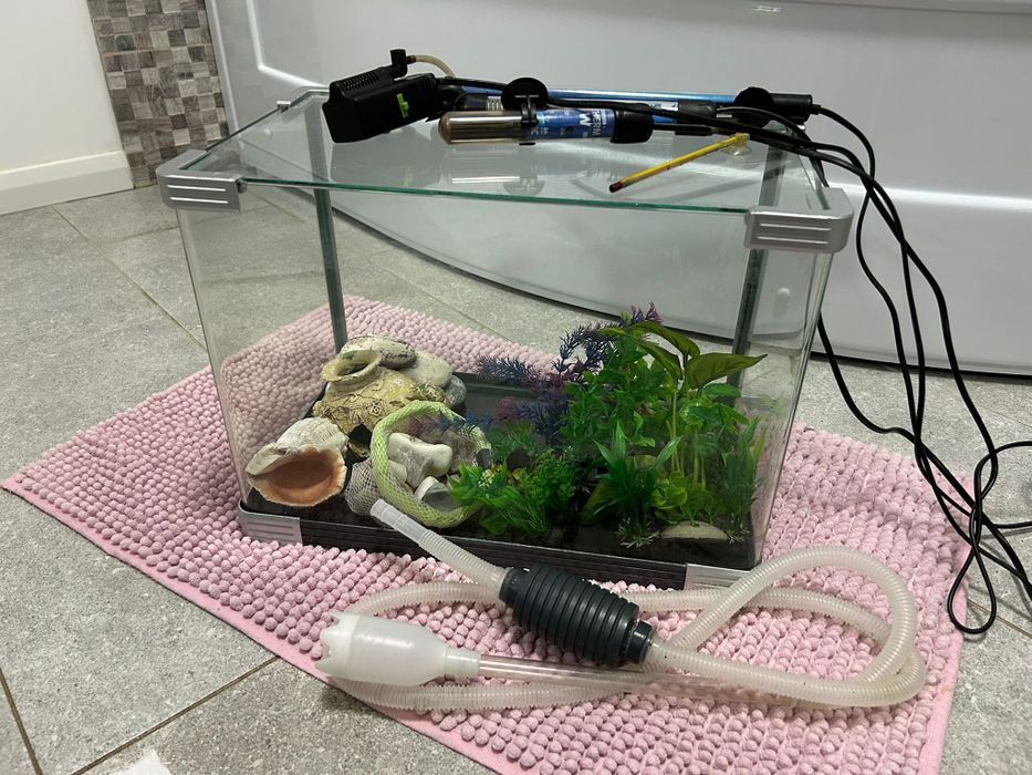 Vand acvariu cu colțuri rotunde dotat