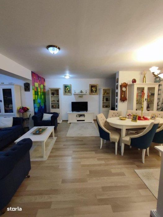 Penthouse cu priveliste, 4 camere 120 mp terasa 80 mp, ansamblu privat