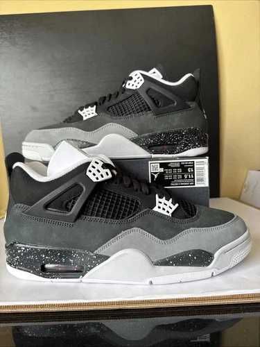 Sneakers Jordan4 Fear cu eticheta (nu Nike, Gucci, Adidas, Balenciaga)