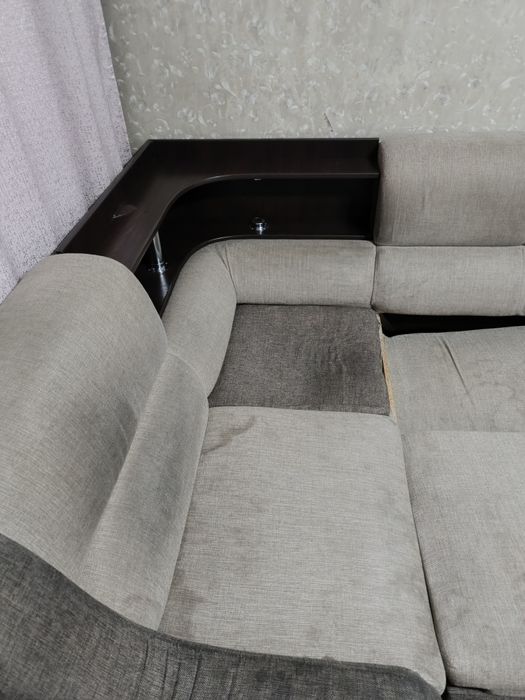 Диван вместе с креслом