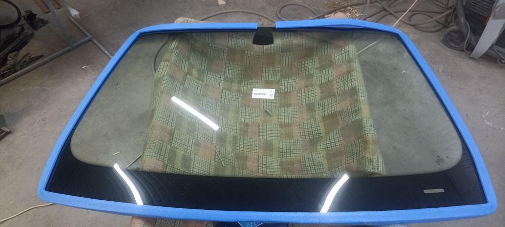 Vând parbriz oem BMW e92 nou