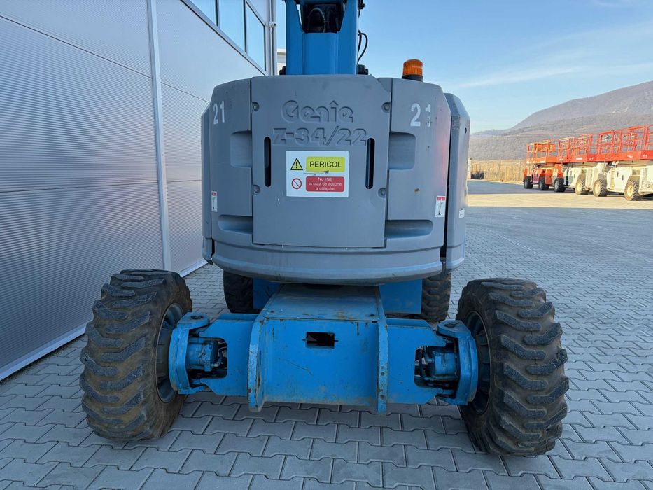Nacelă articulată Genie Z-34/22 4x4 Diesel | 12 m | ISCIR | 2005