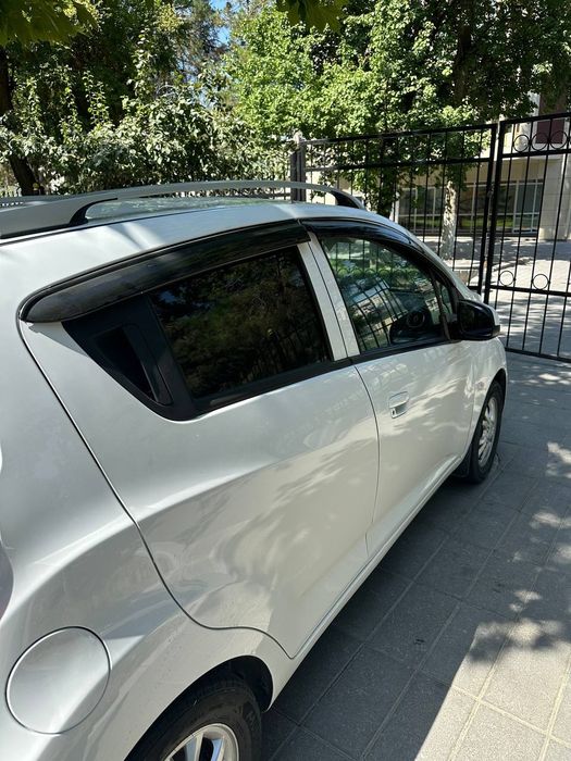 Shevrolet spark sotiladi