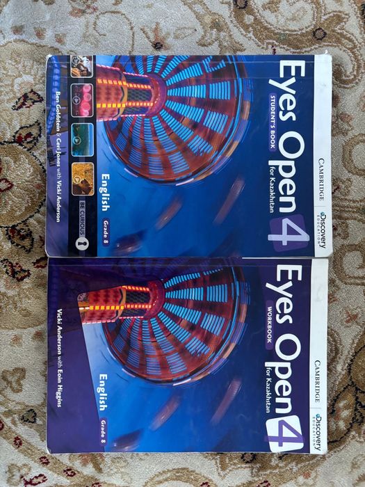 Книги англиский почти новый