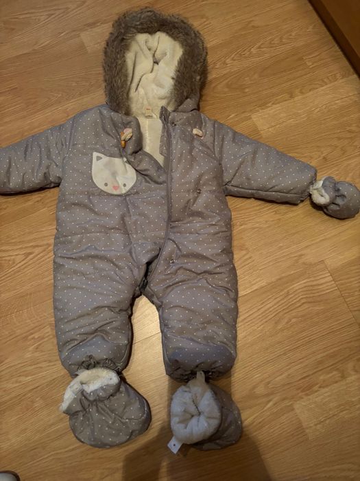 Космонавт за бебе