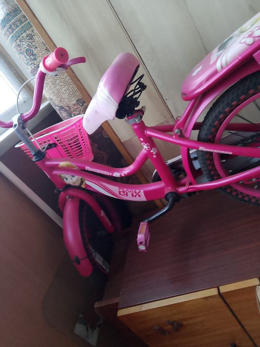 Велосипед для девочки до шести лет