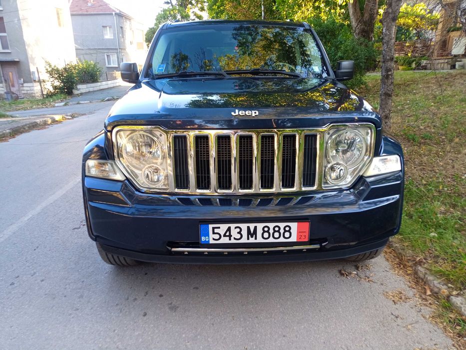 Jeep Cherokie Patriot Limited 2.8CRD автотоматик 2010 година.