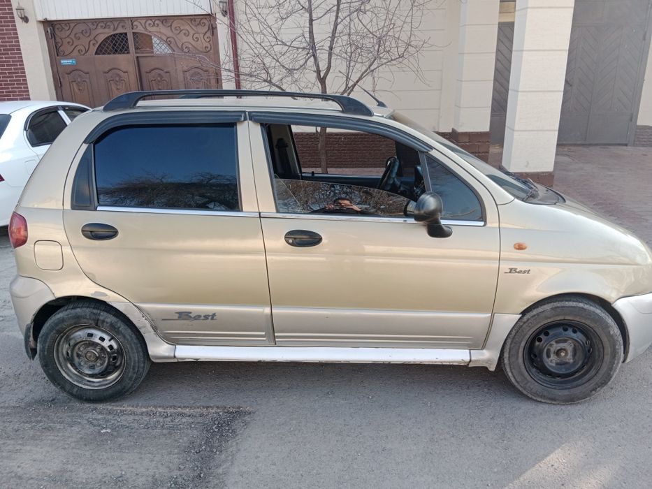 Matiz best 2010 yil 2200 dollar