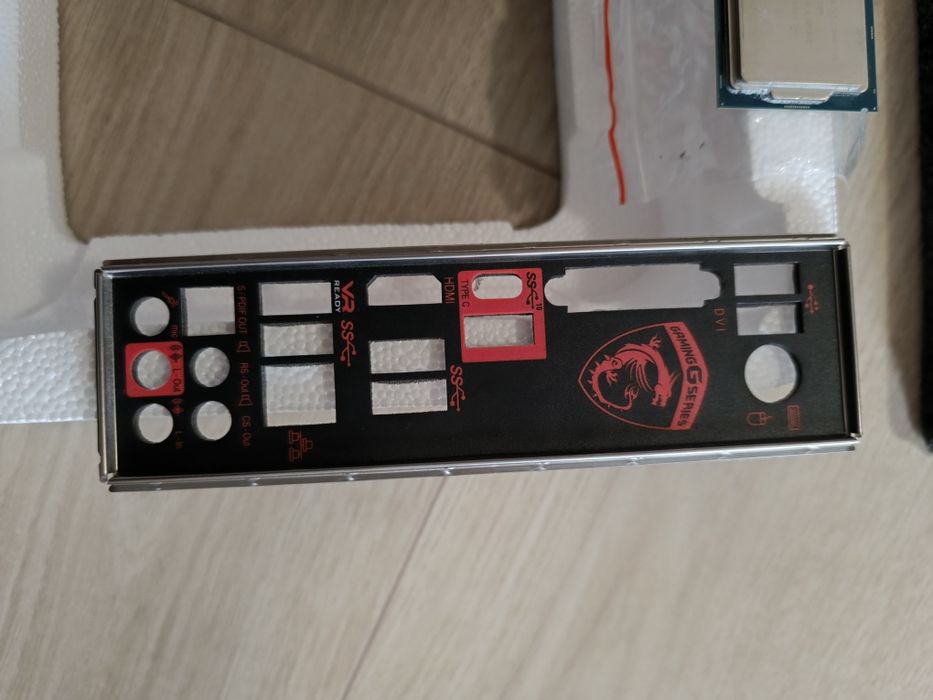 MSI H270 GAMING 3 +MSI 1060 3 GB+i5 6500 3.2 GHZ+RAM 32 GB