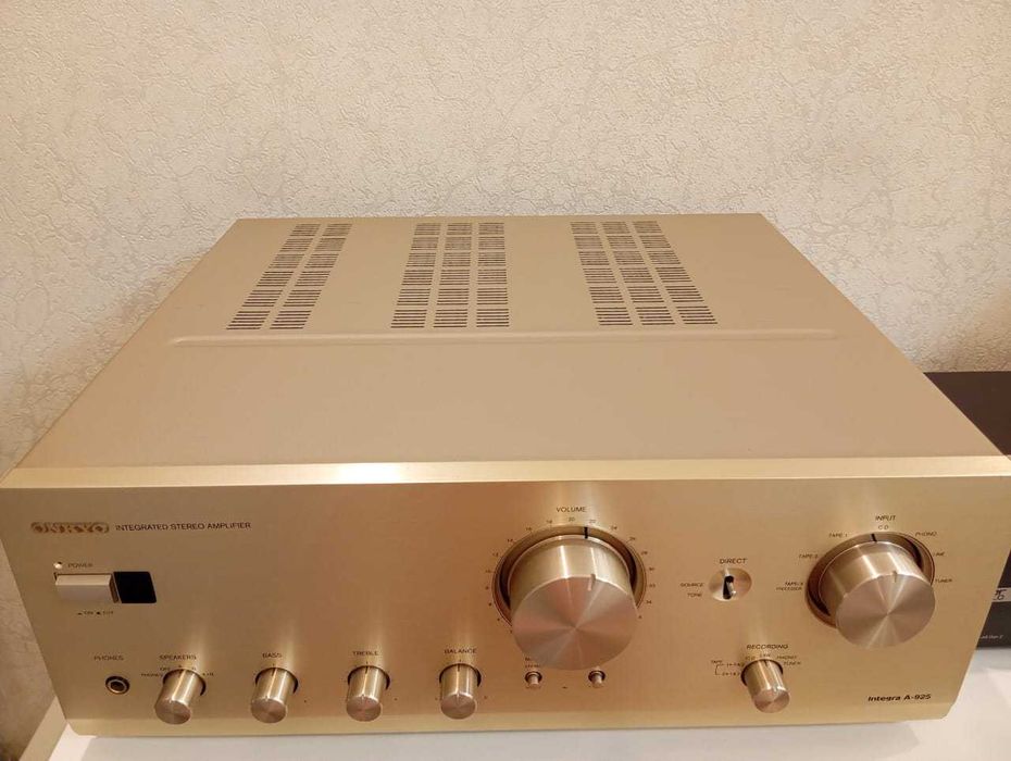 ONKYO Integra A-925