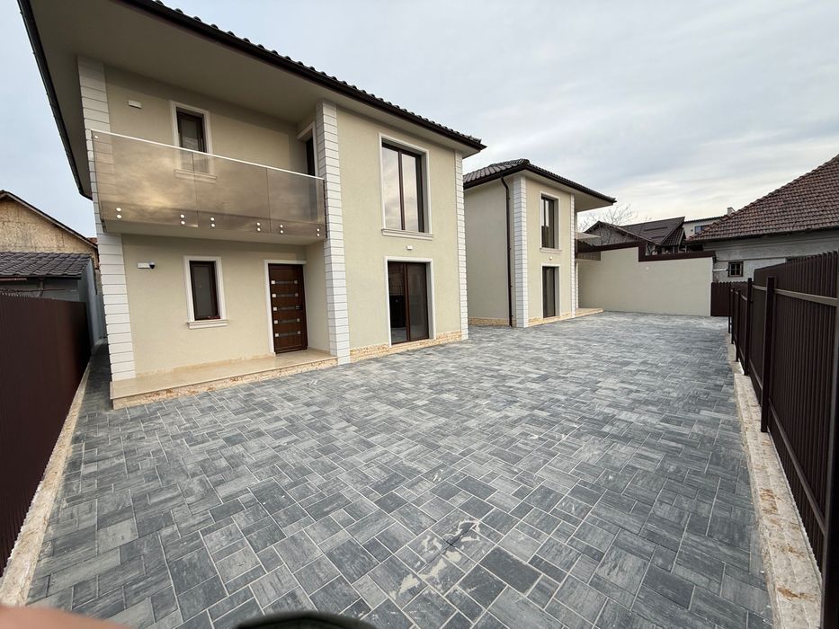 Vând  două Locuințe - Tg Jiu