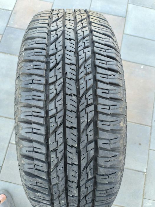 Продам резину yokohama 245/65R17