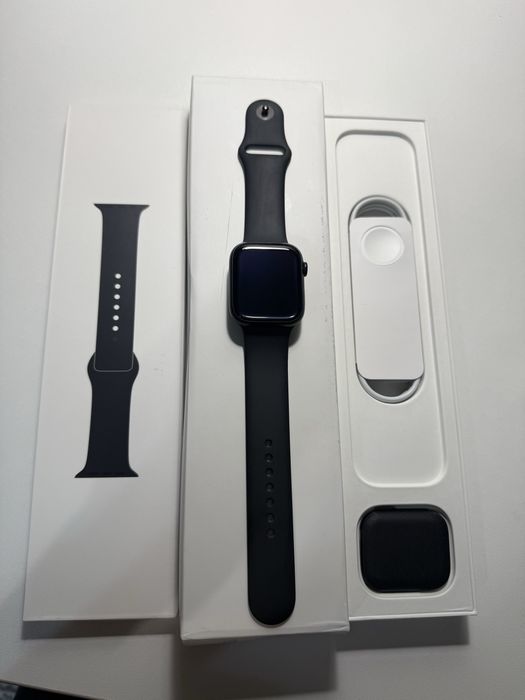 Часы Apple watch series 8 45 mm