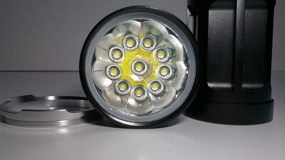 ПРОЖЕКТОРИ CREE различни C8,XPE,10х XM-L T6 батерии,зарядни,рефлектори