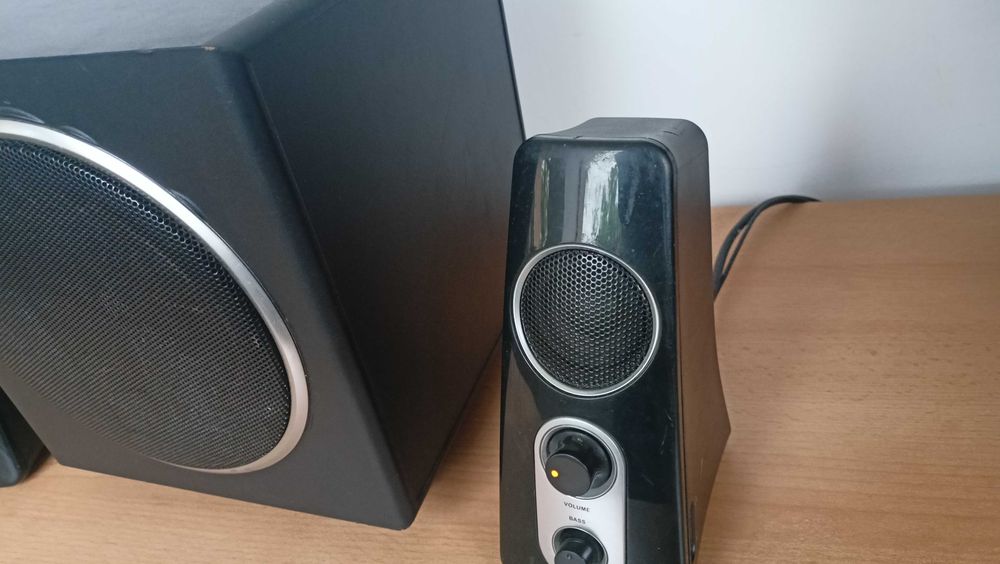 Vand boxe PC Logitec Z523 (2.1)