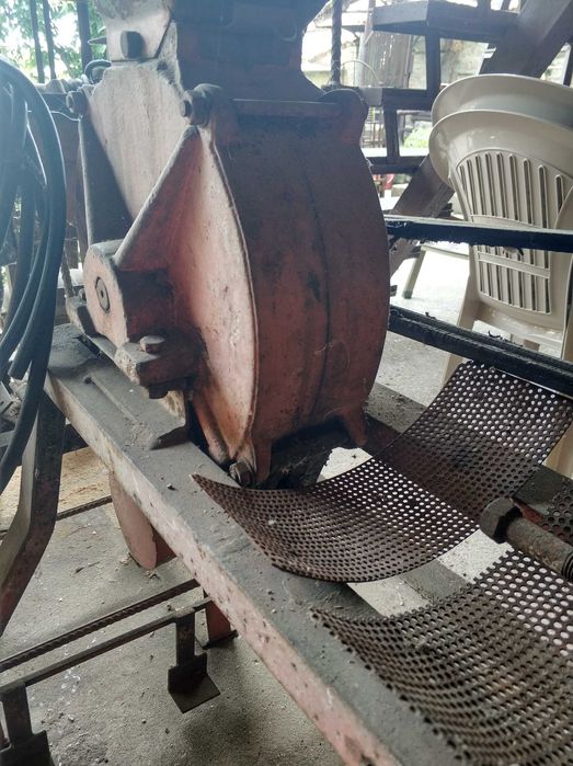 Трифазна чукова фуражомелка