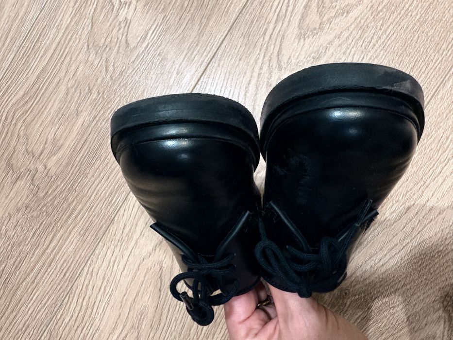 Pantofi H&M marimea 29 (180mm)