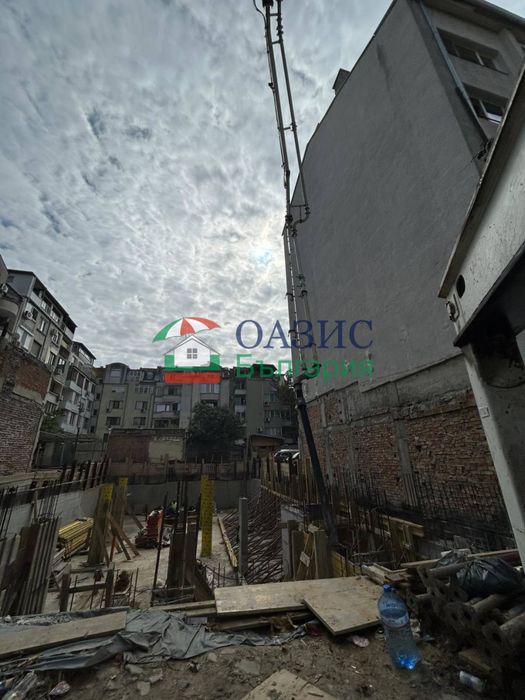 Апартамент с 1 спалня в строяща се сграда в центъра на гр. Бургас, по ул. Цар Самуил, Възраждане, 66 кв. м,