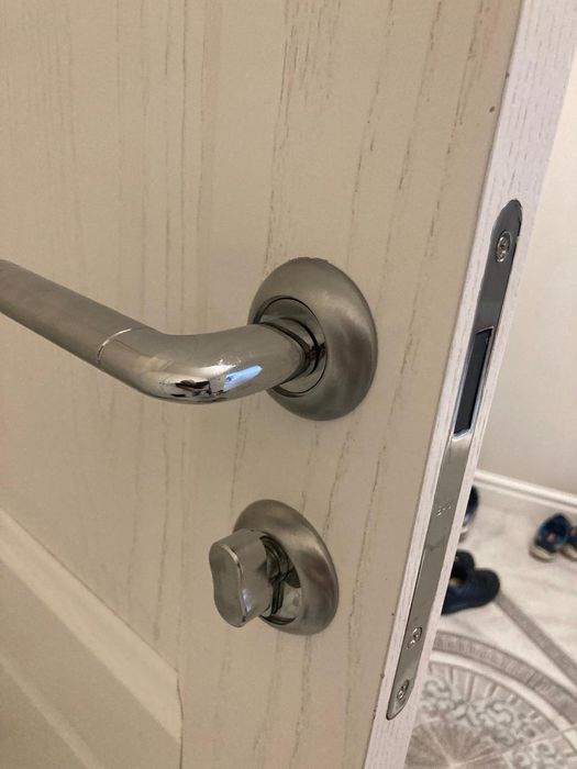 Ремонт замков, ручек, сердцевин