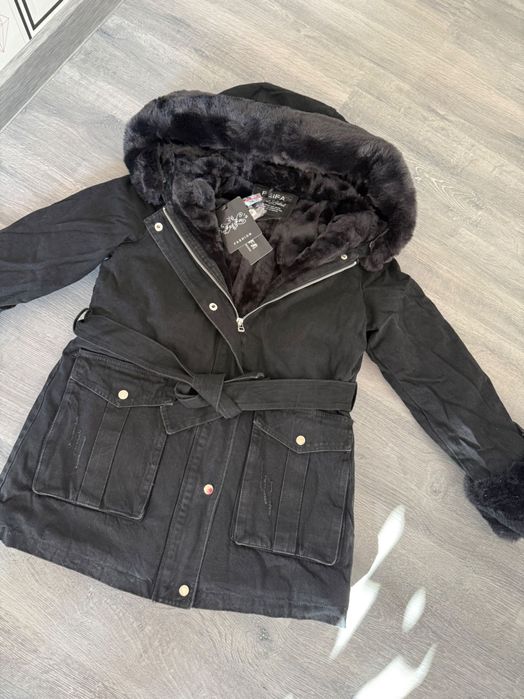 Топла дамска парка изцяло с пух