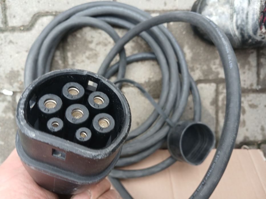Statie de incarcare pentru vehicule electrice, 11KW, 32A, tip2,
