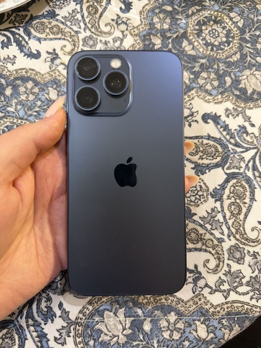 iPhone 15 Pro Max 1024 GB