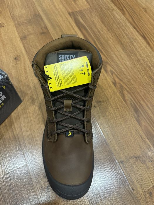 Продам летние safety ботинки