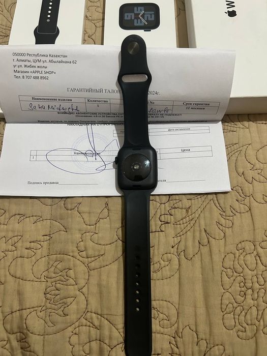 Часы Apple watch SE2 44 мм.