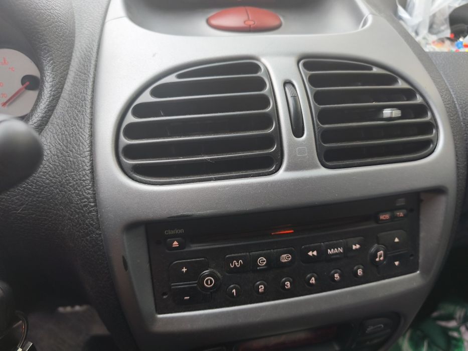 Peugeot 206 1,4 benzina 96cp