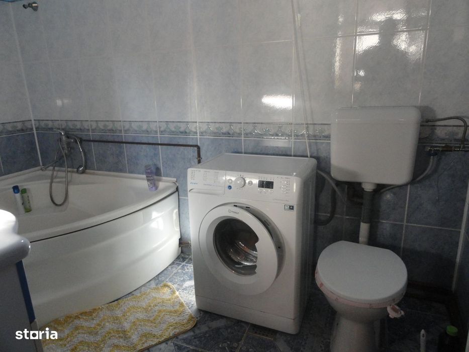 Casa solida din caramida 5 camere, teren 1278 mp Micalaca strada larga