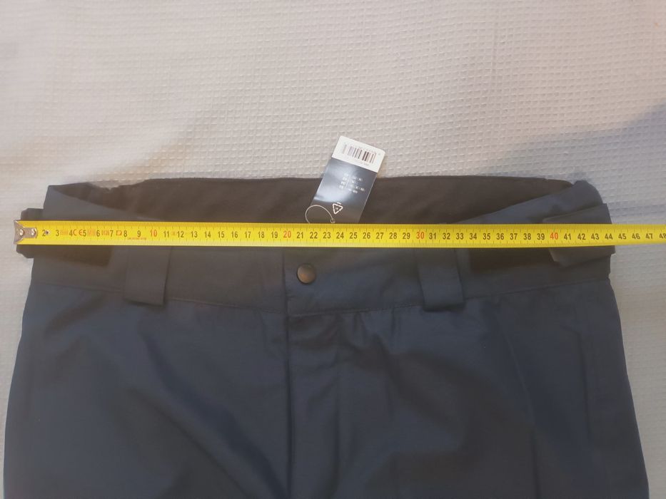 Pantaloni noi marimea 50