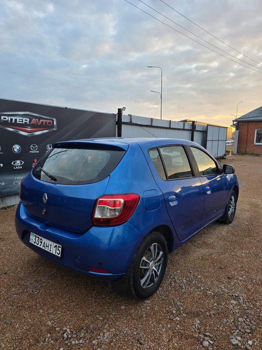 Renault  Sandero
