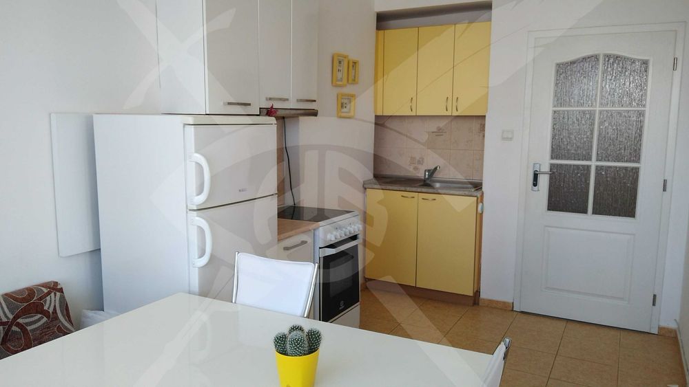 Тристаен апартамент - Гръцка махала - 4640