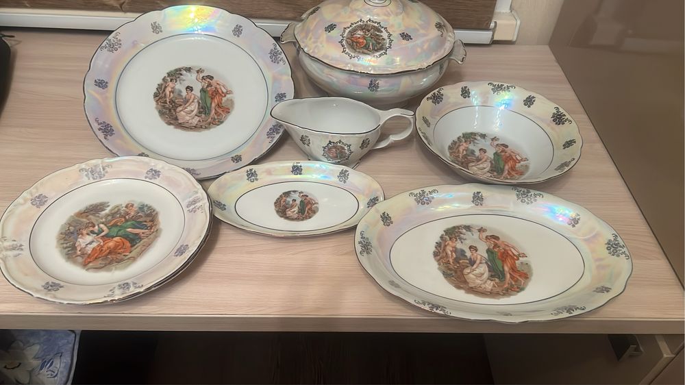 Серьвиз столовый Мадонна.