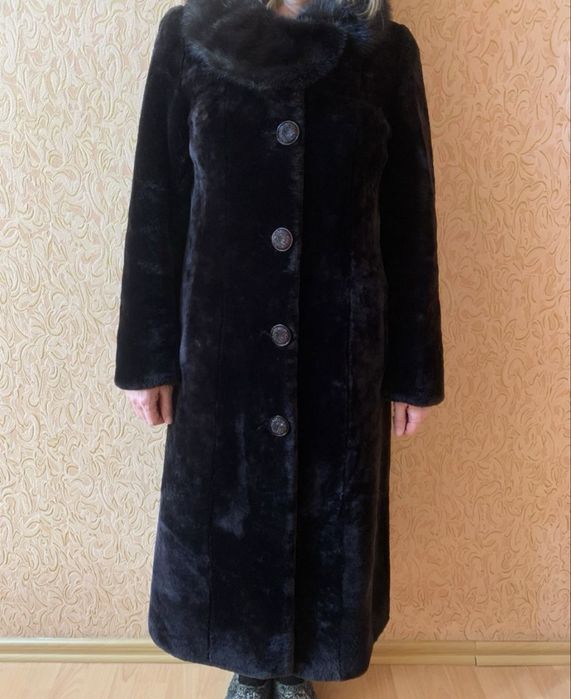Шуба мутон с норковым воротником