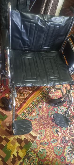 Инвалидное кресло