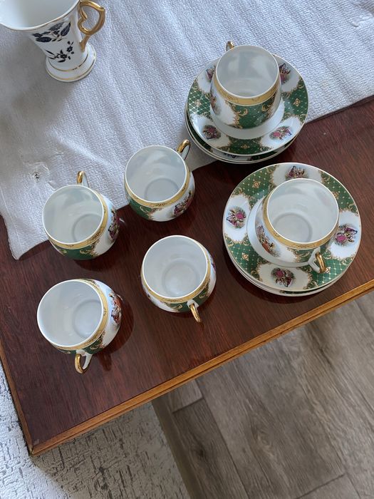 Продам сервиз чайный