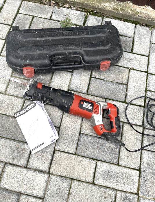 Ferastrau electric BlackDecker