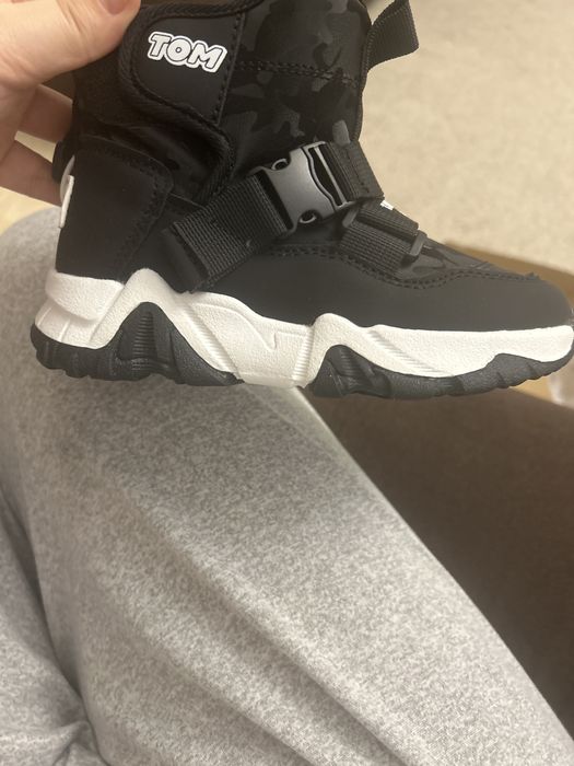 Продам новые сапоги