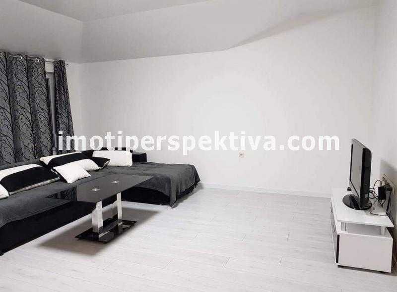 Продава се Тристаен апартамент в Пловдив, Център - 112 кв.м за 2459 €/кв.м - Снимка #1