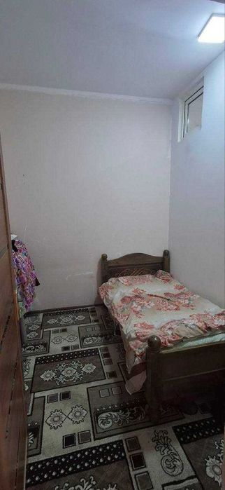 3 хоналик квартира 3 кават кирпичный дом, 7 микр, тест маркази